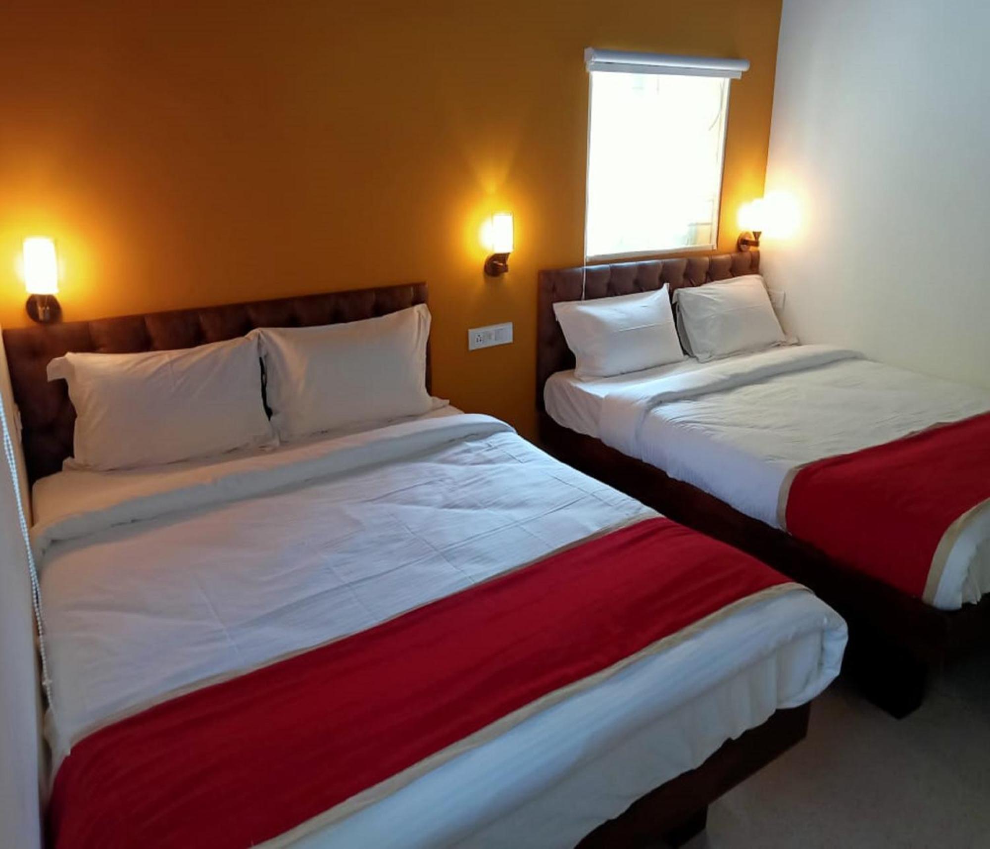 Lar Amorosa Boutique Hotel - Goa Calangute Esterno foto