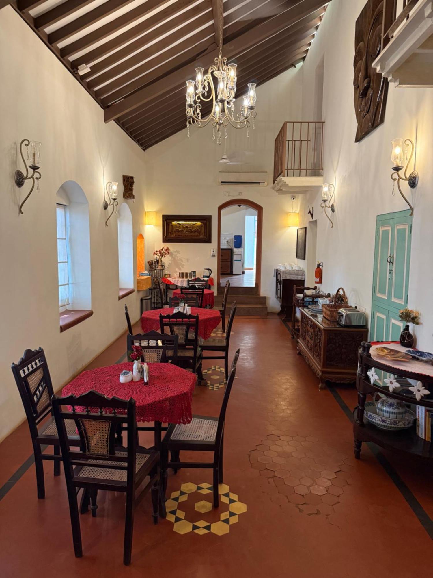 Lar Amorosa Boutique Hotel - Goa Calangute Esterno foto
