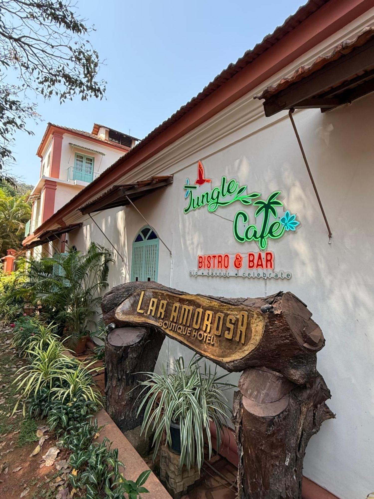 Lar Amorosa Boutique Hotel - Goa Calangute Esterno foto
