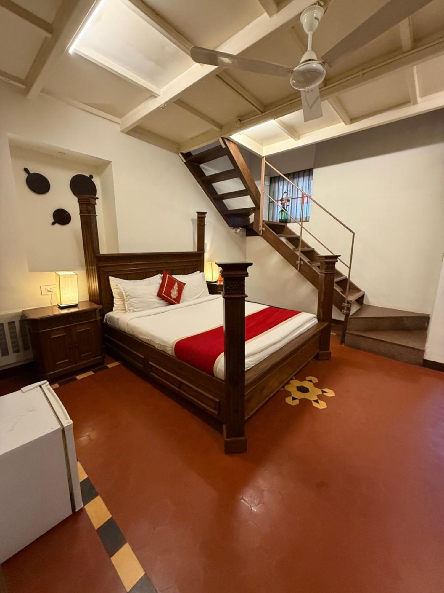 Lar Amorosa Boutique Hotel - Goa Calangute Esterno foto