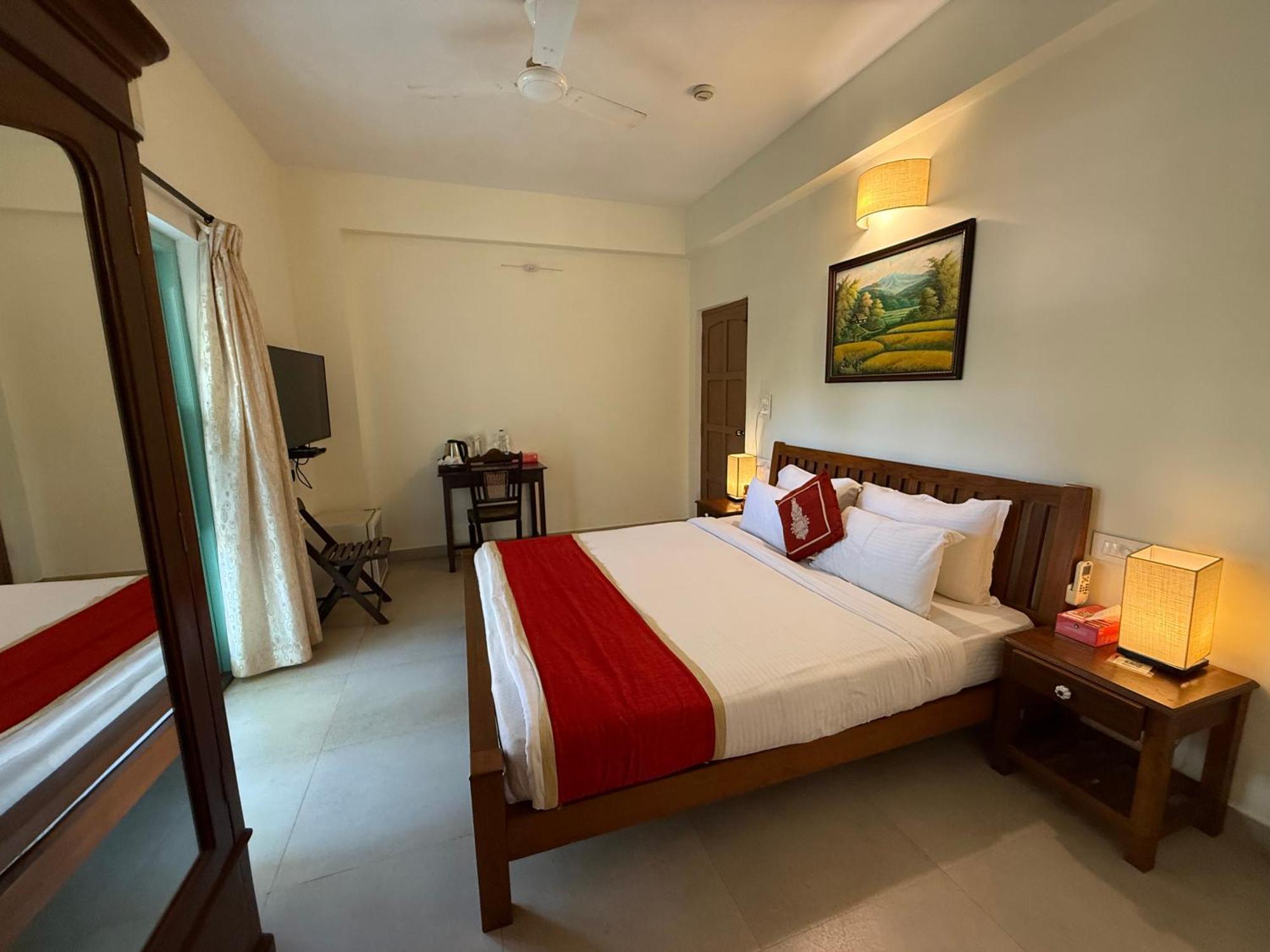 Lar Amorosa Boutique Hotel - Goa Calangute Esterno foto