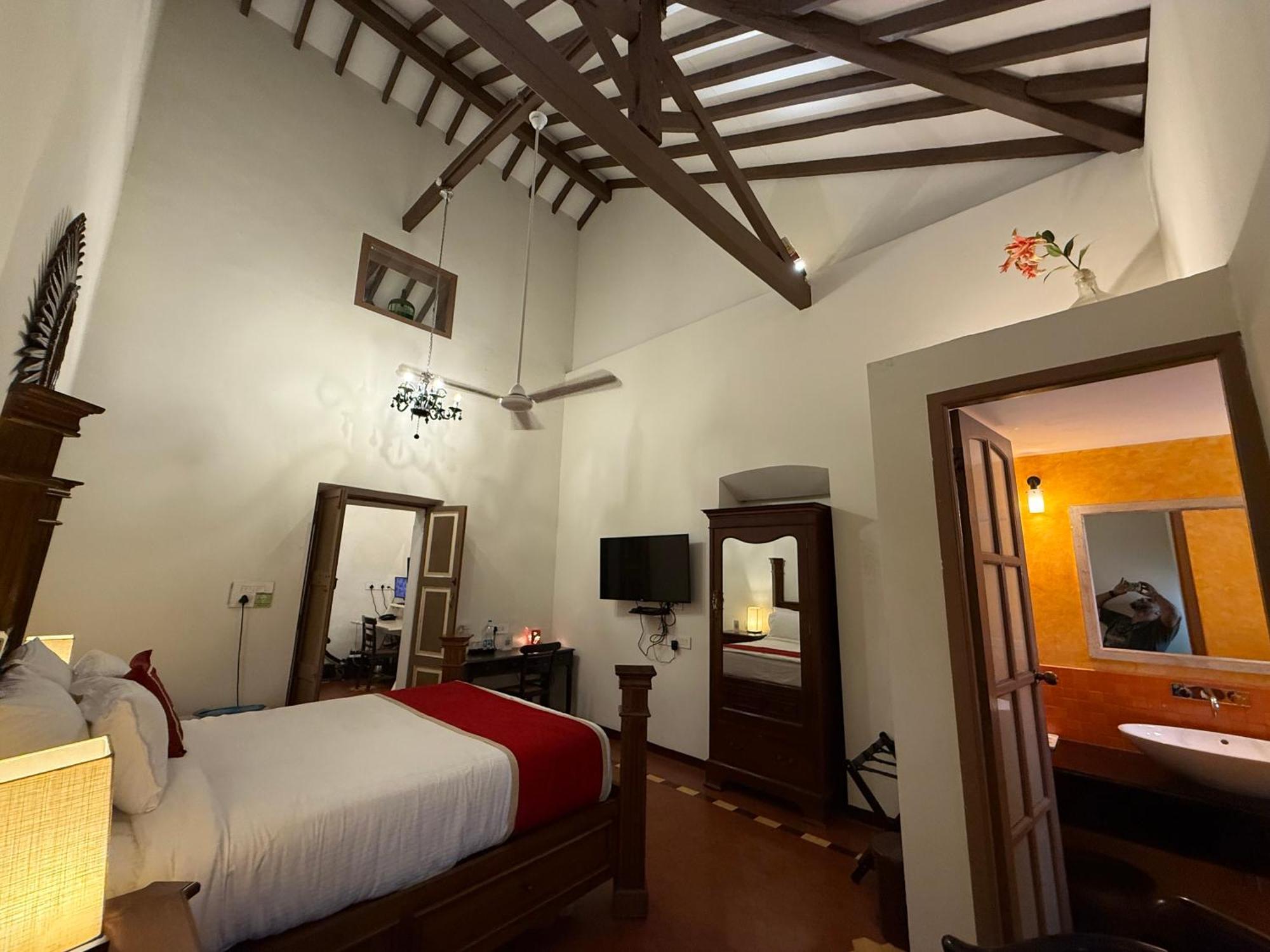 Lar Amorosa Boutique Hotel - Goa Calangute Esterno foto