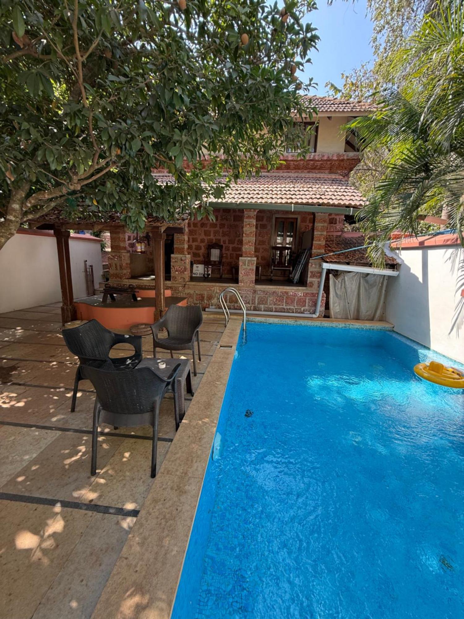 Lar Amorosa Boutique Hotel - Goa Calangute Esterno foto