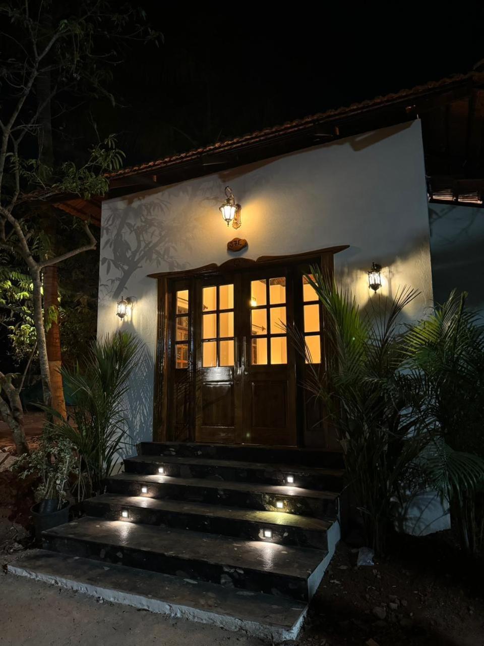 Lar Amorosa Boutique Hotel - Goa Calangute Esterno foto